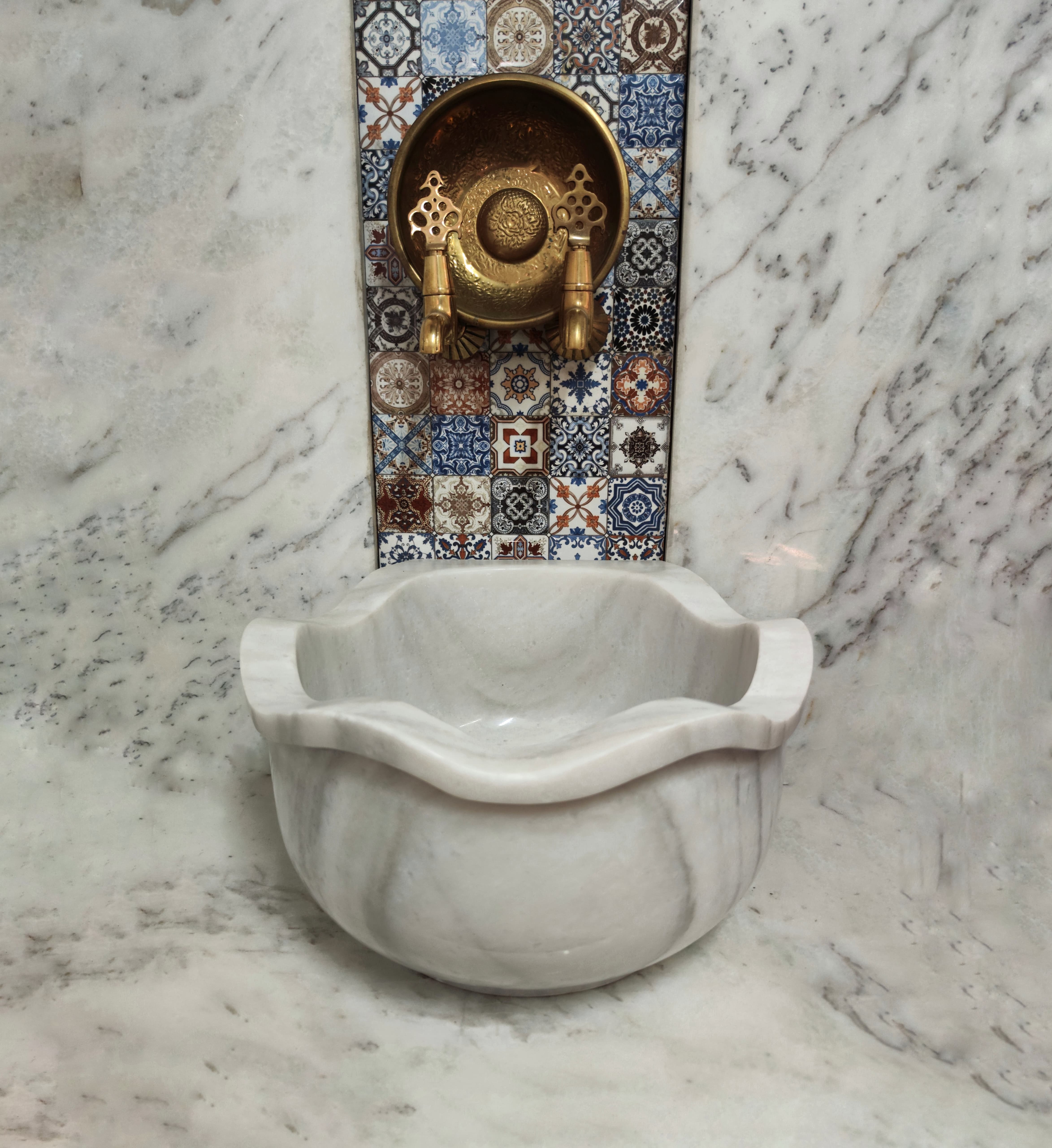 White Marble Royal Hammam Sink